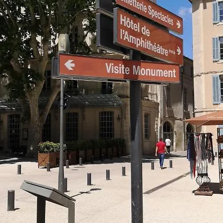 De L'amphitheatre Hotel