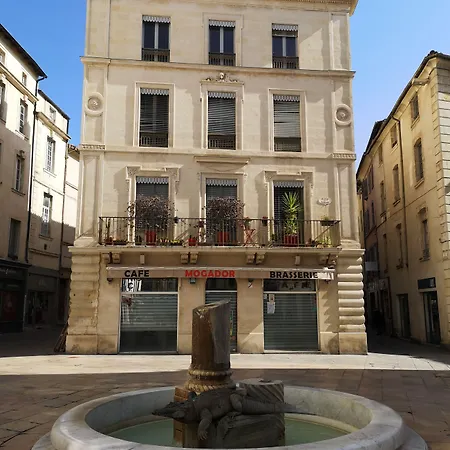 De L'amphitheatre Hotel 3*