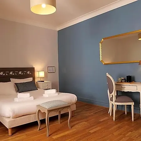 Hotel De L'amphithéâtre 3*