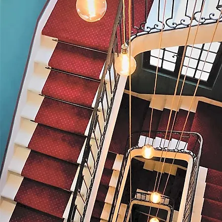 De L'amphithéâtre