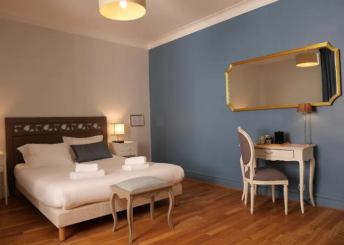 De L'amphitheatre 3*