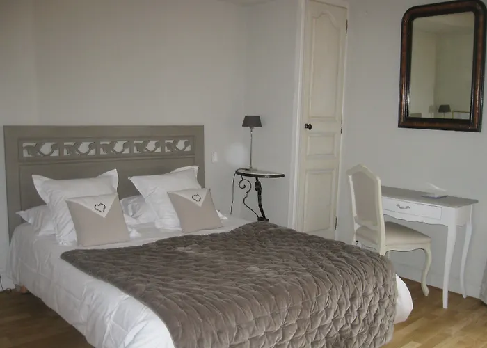 Szálloda De L'amphitheatre Nîmes