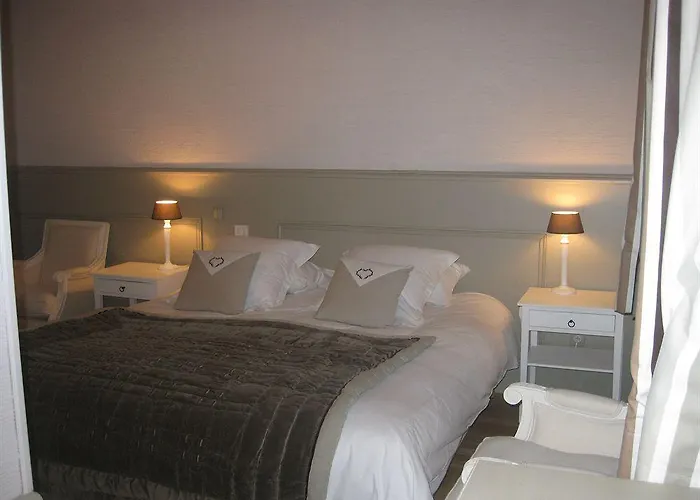 De L'amphitheatre Szálloda 3*